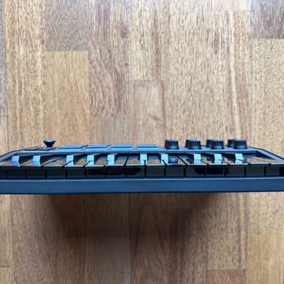 Akai MPK Mini MKIII 25-Key MIDI Controller Black on Black image 4