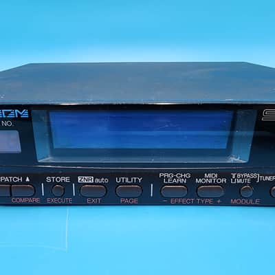 Vintage 90s Zoom 9050 Advanced Instrument Multi Effect Processor