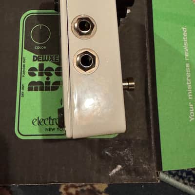 Electro-Harmonix Deluxe Electric Mistress XO Analog Flanger 2015 - 2023 - Black / Green image 4