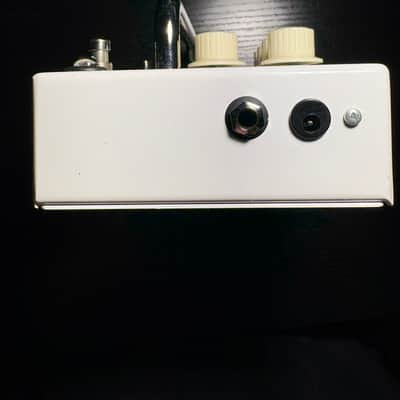 Orange Bax Bangeetar Guitar Pre-EQ Pedal 2010s - White image 7