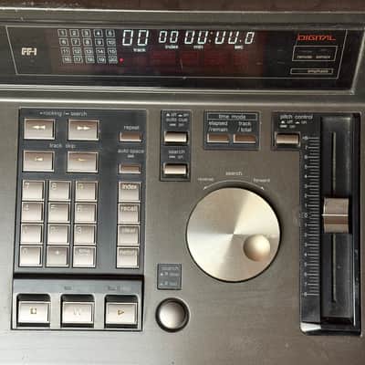 Technics SL-P1200 Hi-Fi Professional Broadcast CD Compact Disc Player image 8