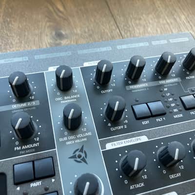 Access Virus TI2 Desktop Digital Synthesizer image 9