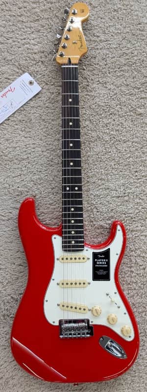 Mint Fender Player II Stratocaster, Rosewood Fingerboard, Coral Red Finish - MIM image 1