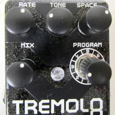 Mint Catalinbread Tremolo8 Tremolo Pedal Mint Condition image 8