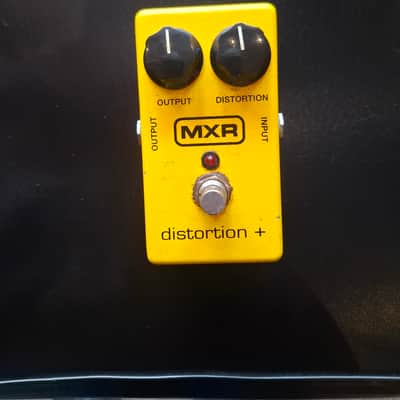 MXR M104 Distortion + 1995 - Present - Yellow image 1