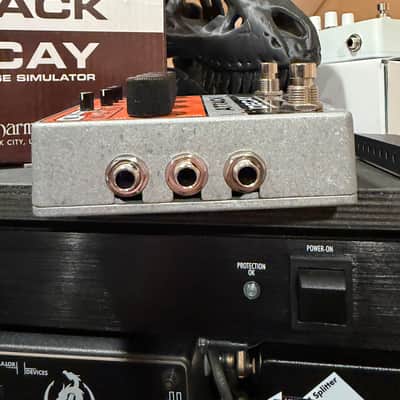 Electro-Harmonix Attack Decay Reverse Tape Simulator 2019 - Present - Orange / Black image 5