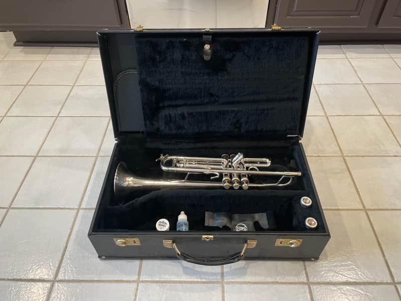Serviced Bach Stradivarius 72 Trumpet (Ready to Play) - Near Mint Condition image 1