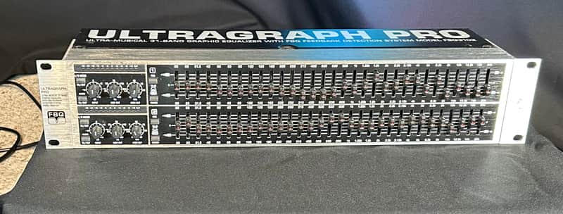 Behringer Ultragraph Pro FBQ3102 31-Band Stereo Graphic EQ 2000s - Black image 1