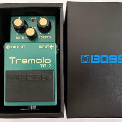 Boss TR-2 Tremolo (Silver Label) 1997 - Present - Green image 1
