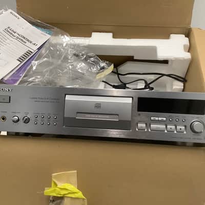 Sony CDP XB920 QS cd player silver in mint condition XB 920 compact disc image 1
