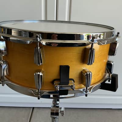 Scott’s custom drums Modern vintage Ludwig 6 ply maple shell 5 3/4” x 14” snare drum - Honey amber lacquer image 4