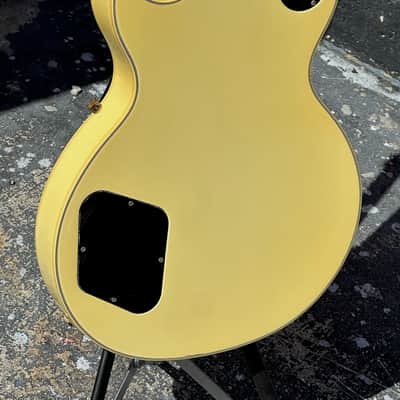 Gibson Les Paul Custom 1989 - a stunning Alpine White Custom ready for any great guitar collection. image 6