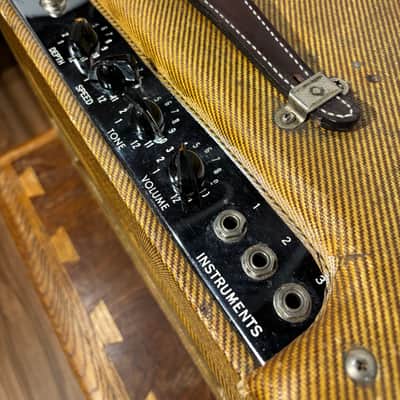 Fender Vibrolux 5F11 Narrow Panel 10-Watt 1x10" Guitar Combo All Original! 1960 - Tweed image 9