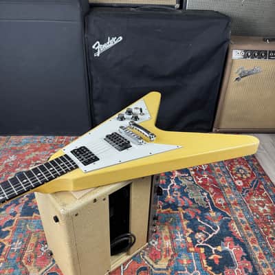 Gibson Flying V '67 Vintage Reissue Classic White - 1999 image 16