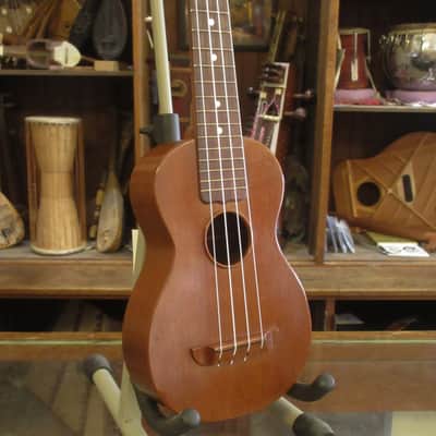 Washburn  Lyon and Healy Model 5316 Soprano Ukulele  1930's image 4