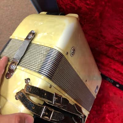 Petosa 1956 Petite Accordion with Original Case Made in Italy image 12