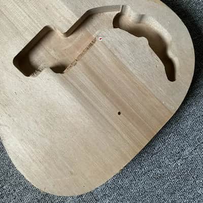 Basswood 4 String Precision Bass Style Body image 5