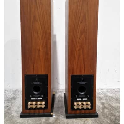Linn Majik 140 - Hi-Fi Speakers Pair - Walnut - Good image 7