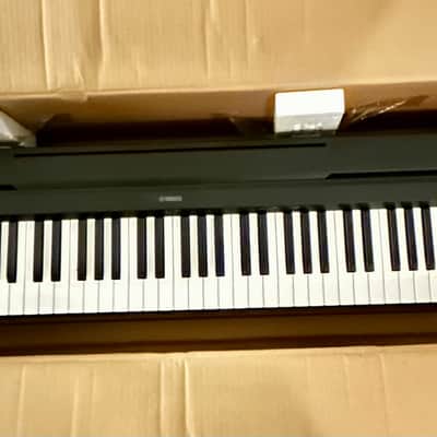 Yamaha Yamaha P-71 88 2015 - Excellent image 3