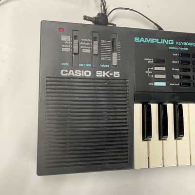 Casio SK-5 32-Key  Sampling Keyboard 1980s - Black image 2