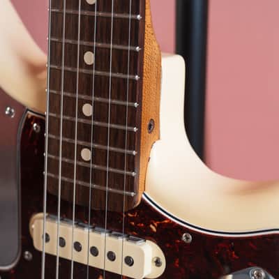 Fender Johnny Marr Signature Jaguar - 2017 - Olympic White - w/Custom Neck image 5