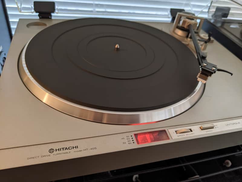 Hitachi Direct Drive Turntable HT-40S image 1