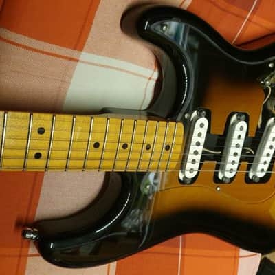 Upgraded Squier CV '50s Stratocaster 2018 - 2-Tone Sunburst image 4