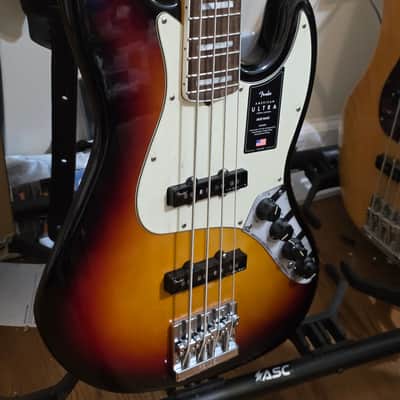 Fender Jazz Ultra 2020