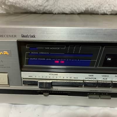JVC R-X44 Digital Synthesizer Stereo Receiver Amplifier Phono input Tested/Works image 2
