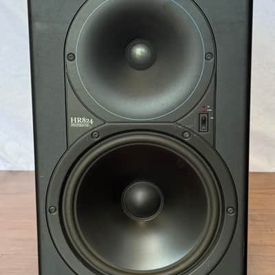 Mackie HR824 MK2 8.75" Active Studio Monitor (Single) 2007 - Present - Black image 3