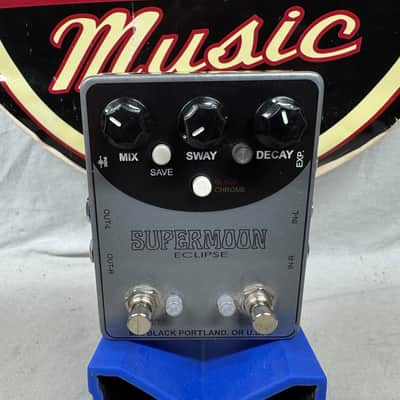 Mr. Black Eclipse Reverb Pedal image 2
