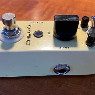 Mooer MFT2 Funky Monkey 2010s - Cream image 3