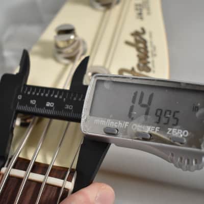 Fender American Vintage II '66 Jazz Bass Olympic White w/OHSC image 20