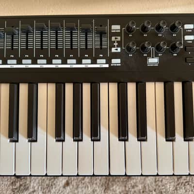 M-Audio Code 61 MIDI Keyboard Controller with Aftertouch and X/Y Pad image 4
