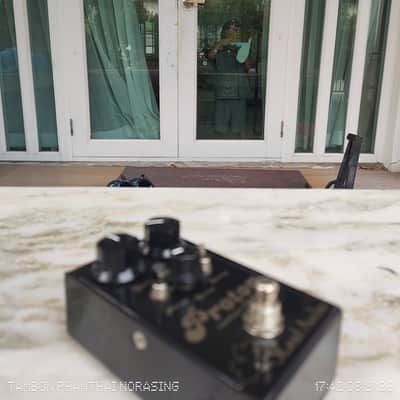 3Leaf Audio Proton MK2 2012 - Metallic Gold Over Black image 4