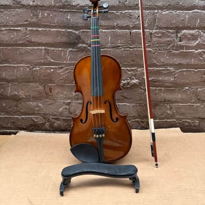 Cremona 4/4 Violin Outfit w/ Bow, Case & Shoulder Rest – Used image 3