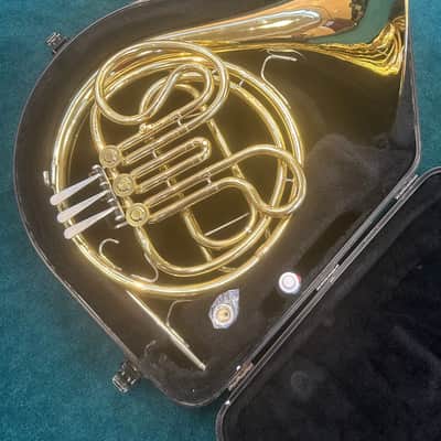 King 618 - Single French Horn image 1