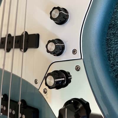 Fender Player Jazz Bass, Tidepool, '22, DiMarzio pups, Darkglass 18v preamp image 7