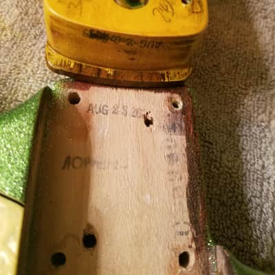 American Fender Stratocaster Relic Nitro Lime Squeezer Green Sparkle SSS-CS 54'S image 23