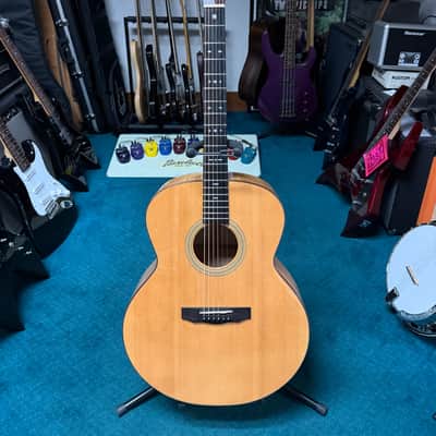 Guild GAD-JF30 Acoustic Guitar with Matching Hardshell Case image 2