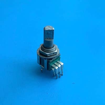 ROLAND MC-505 Groovebox Sequencer Part: 6-Pin Potentiometer 103B Pot 10KB image 1