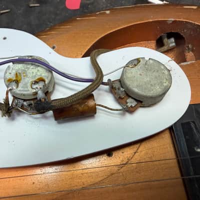 Harmony H44 Stratotone 1952 - 1957 - Copper image 18