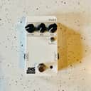 JHS 3 Series Fuzz Pedal - New Effects Pedal - Sounds Great!