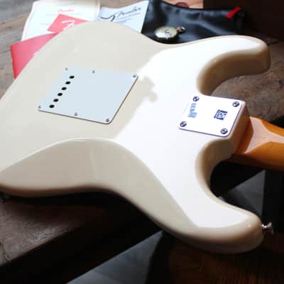FENDER "American Vintage II 1961 Stratocaster,Olympic White , Slab Rosewood" HARDCASE, 3, 67 KG image 10