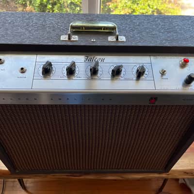Gibson GA-19RVT Falcon 15-Watt 1x12" Guitar Combo 1962 - 1967 - Brown image 4