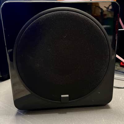 Episode ES-SUB-EV08-110 Evolution Series 8" Powered Subwoofer - Black; Tested image 2