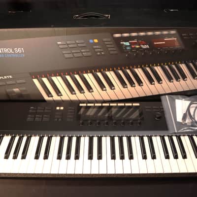 Native Instruments Komplete Kontrol S61 Mk2 - Black w/ License image 11