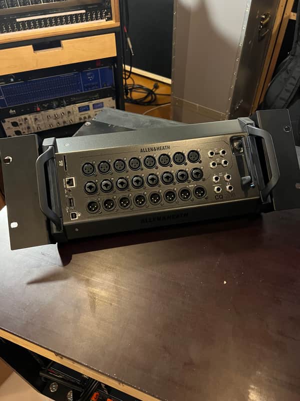 Allen & Heath CQ-20B 16-Channel Rackmount Digital Mixer image 1