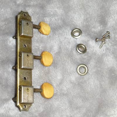Gibson Kluson Single Line 3 on a Plate Tuners Bass Side 1956 - 1964 With Grommets and Screws Les Paul Jr. J-45 J-50 Etc.  image 1