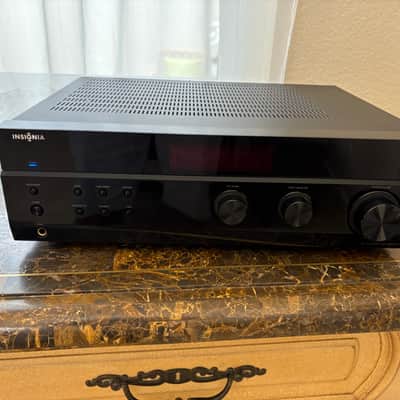 Insignia NS-R2001 - 2 Channel AM FM Stereo Receiver W/ Phono Input 200w Insignia NS-R2001 - 2 Channel AM FM Stereo Receiver W/ Phono Input 200w image 1